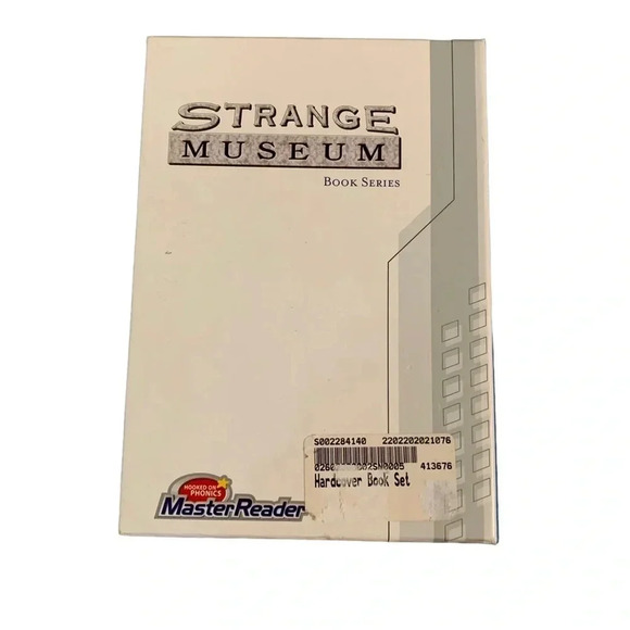 MASTER Reader Strange Museum set of 4 books - Picture 1 of 6